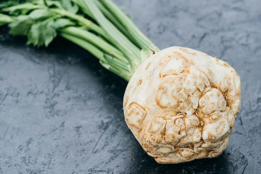 Kořenová zelenina 9 Celer