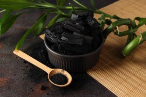 aktivní uhlí - biochar pro rosltiny