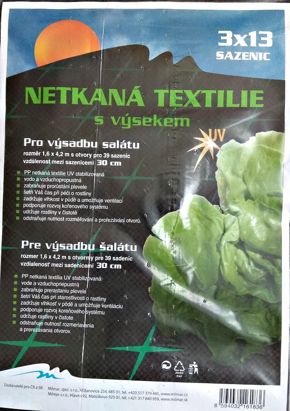 Netkaná textilie s výsekem na Saláty