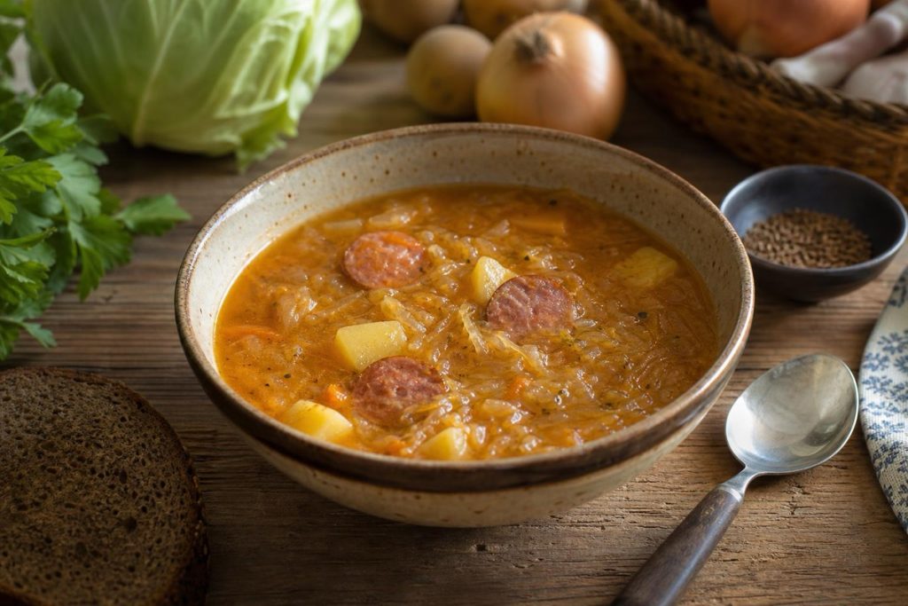 Zelňačka s uzeninou a bramborami 1 Zelňačka s uzeninou a bramborami